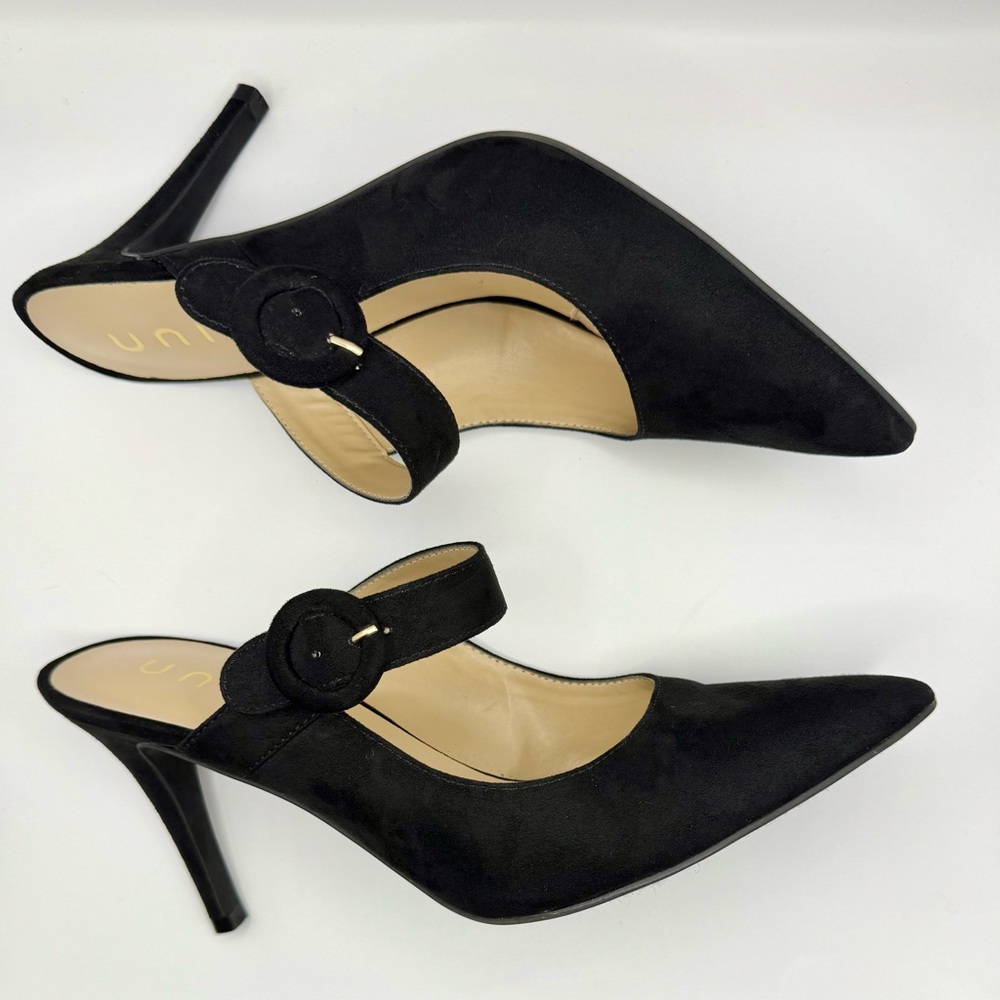 Unisa Black Pointed-Toe Mules